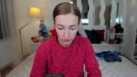 Snapshot of kate_redgar chatting on 01-17-25, 10:33 kate_redgar online show from 01-17-25, 10:33