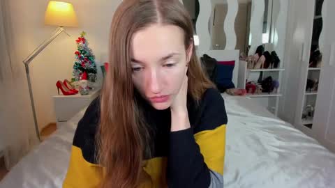 Snapshot of kate_redgar chatting on 01-25-25, 04:35 kate_redgar online show from 01-25-25, 04:35