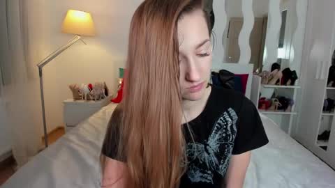 Snapshot of kate_redgar chatting on 02-15-25, 02:00 kate_redgar online show from 02-15-25, 02:00