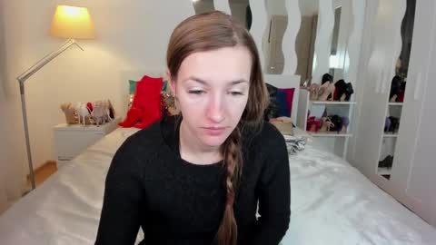 Snapshot of kate_redgar chatting on 02-16-25, 01:49 kate_redgar online show from 02-16-25, 01:49