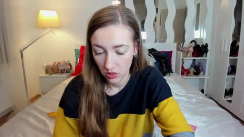 Snapshot of kate_redgar chatting on 03-06-25, 04:28 kate_redgar online show from 03-06-25, 04:28
