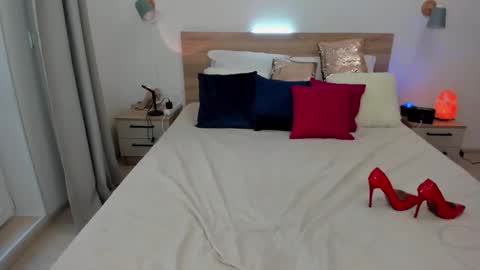 Snapshot of kate_redgar chatting on 09-12-25, 02:50 kate_redgar online show from 09-12-25, 02:50