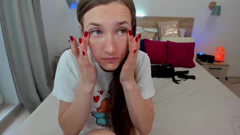 Snapshot of kate_redgar chatting on 09-18-25, 11:12 kate_redgar online show from 09-18-25, 11:12