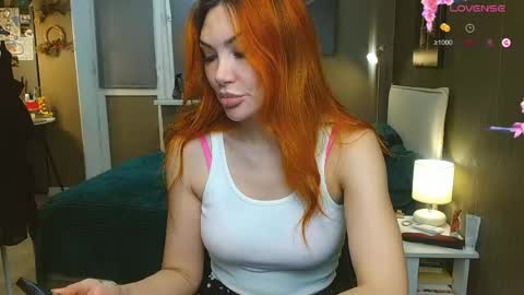 Snapshot of kate_space chatting on 05-17-26, 08:05 Therapist online show from 05-17-26, 08:05