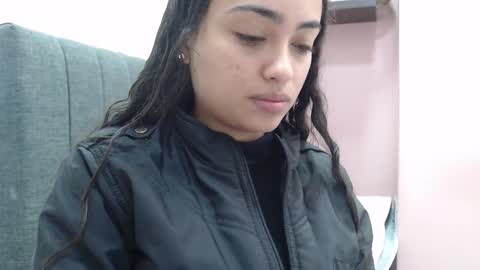 Kari online show from 12-04-25, 01:53