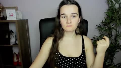 Snapshot of katedesire chatting on 12-08-24, 02:30 Kate  online show from 12-08-24, 02:30