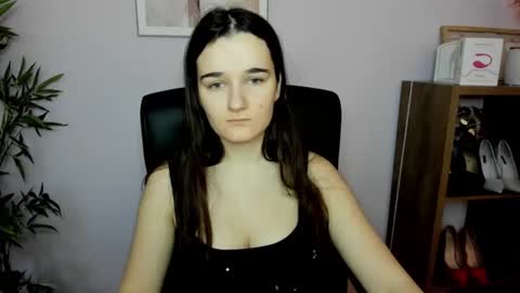 Snapshot of katedesire chatting on 02-09-25, 07:27 Kate  online show from 02-09-25, 07:27