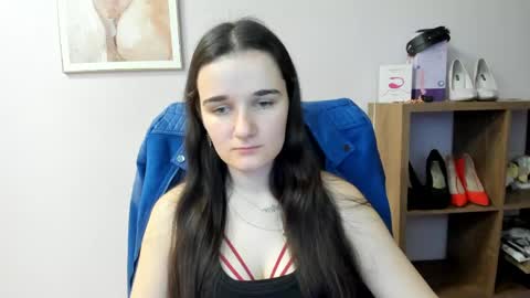 Snapshot of katedesire chatting on 04-19-26, 07:07 Kate online show from 04-19-26, 07:07