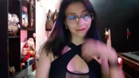 Snapshot of kateeen18 chatting on 03-17-26, 02:38 Kateeen18 online show from 03-17-26, 02:38