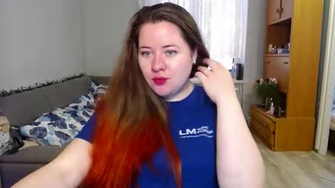 Snapshot of kateefox_ chatting on 03-12-26, 07:25 KateeFox online show from 03-12-26, 07:25