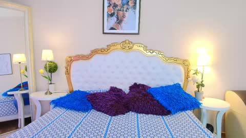 katee Martinez online show from 04-15-26, 07:58