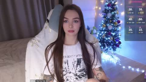 Snapshot of kateleoo chatting on 12-12-24, 03:37 Im Kate online show from 12-12-24, 03:37