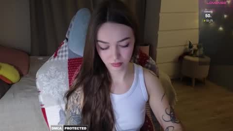 Snapshot of kateleoo chatting on 03-01-25, 03:27 Im Kate online show from 03-01-25, 03:27