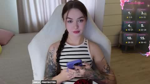 Snapshot of kateleoo chatting on 09-22-25, 11:12 Im Kate online show from 09-22-25, 11:12