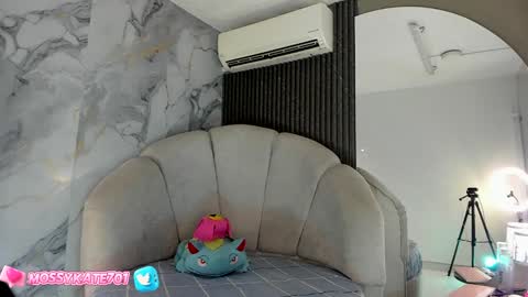 Im Katherine but call me Kate  online show from 02-03-25, 12:14