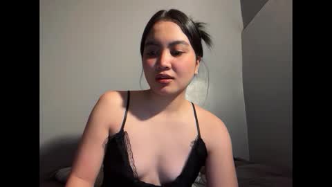 Snapshot of katerina_petrova21 chatting on 05-28-26, 06:32 katerina_petrova21 online show from 05-28-26, 06:32