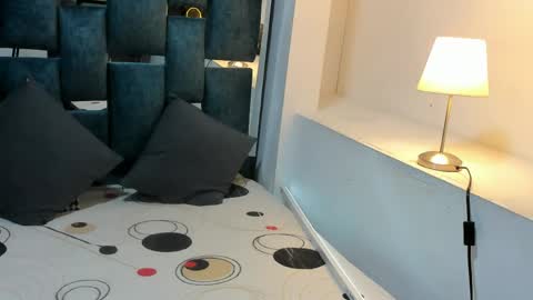 Katerosse2  online show from 04-18-26, 12:31