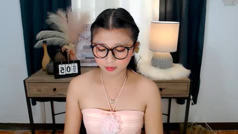 KATE online show from 11-05-25, 06:02