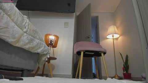 Kathee Saenz online show from 04-17-26, 03:15