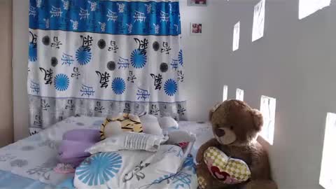 Snapshot of kathiie_ chatting on 12-04-24, 05:55 K A T H I E online show from 12-04-24, 05:55