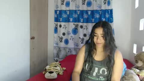 Snapshot of kathiie_ chatting on 03-05-25, 12:00 K A T H I E online show from 03-05-25, 12:00