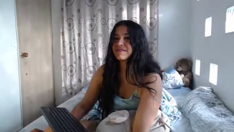 Snapshot of kathiie_ chatting on 10-02-25, 11:39 K A T H I E online show from 10-02-25, 11:39