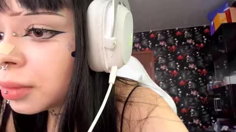 Luna online show from 03-23-26, 03:05