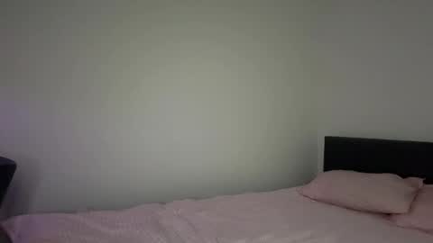 Luna online show from 04-21-26, 03:39