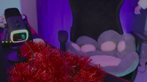 Snapshot of kathleen_frost chatting on 12-25-24, 08:40 kathleen_frost online show from 12-25-24, 08:40