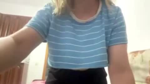 Jessie online show from 07-20-26, 08:00