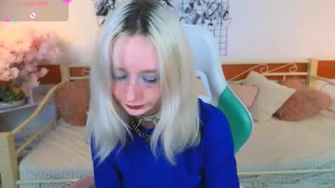 Katia  online show from 04-17-26, 05:43