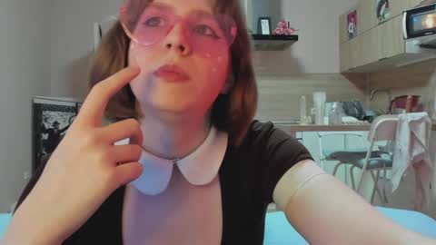 Snapshot of katia_npzd chatting on 05-04-26, 09:00 KatieNPZD online show from 05-04-26, 09:00