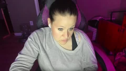 Katie online show from 01-24-25, 02:28