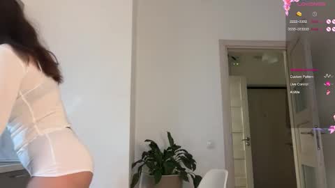 Katienext stream  online show from 10-26-25, 07:14