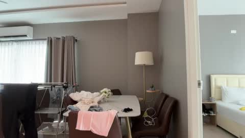 Katienext stream  online show from 05-30-26, 05:48