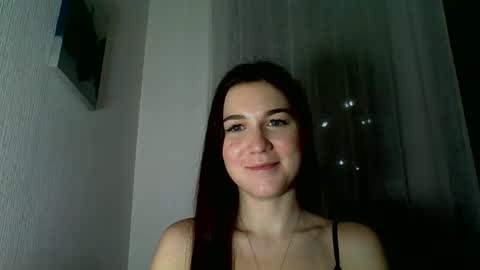 Snapshot of katie_foxi chatting on 10-13-25, 04:29 katie_foxi online show from 10-13-25, 04:29