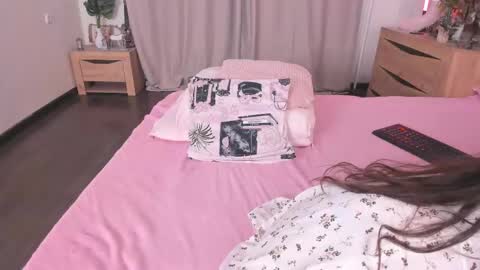 Snapshot of katie_ness chatting on 02-28-26, 02:29 Kate online show from 02-28-26, 02:29