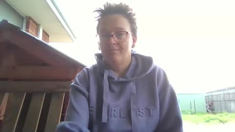 Katie  online show from 06-10-26, 02:12