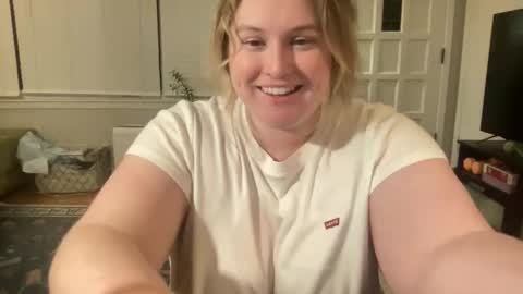 Snapshot of katiecopper27 chatting on 05-27-26, 01:57 katiecopper27 online show from 05-27-26, 01:57