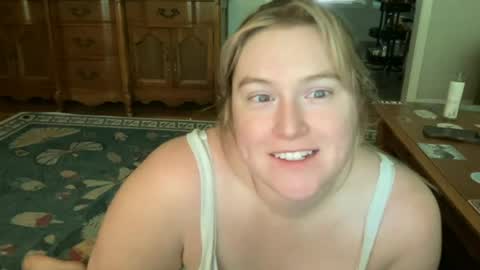 Snapshot of katiecopper27 chatting on 06-19-26, 08:45 katiecopper27 online show from 06-19-26, 08:45
