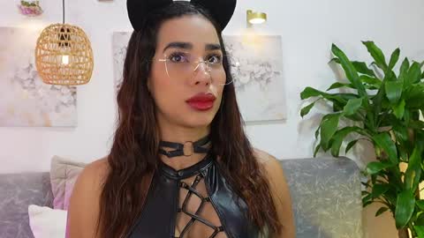 Katie online show from 06-02-26, 10:50