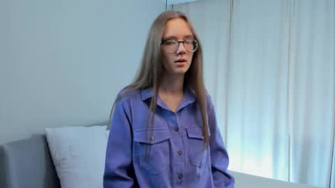 Scarlett online show from 10-29-25, 08:38