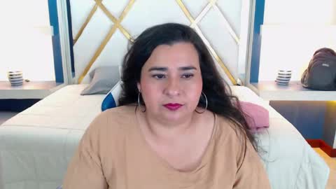 Snapshot of katiuka_rm chatting on 05-18-26, 07:20 Katiuka online show from 05-18-26, 07:20