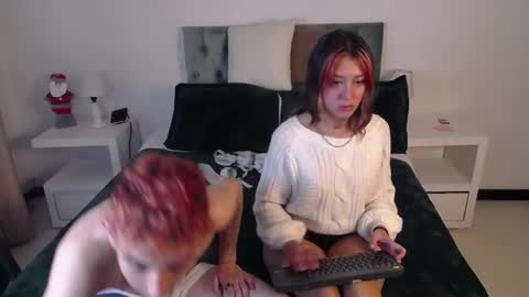 Snapshot of katnia_and_marcuz chatting on 12-11-24, 05:48 Katnia and Marcuz online show from 12-11-24, 05:48