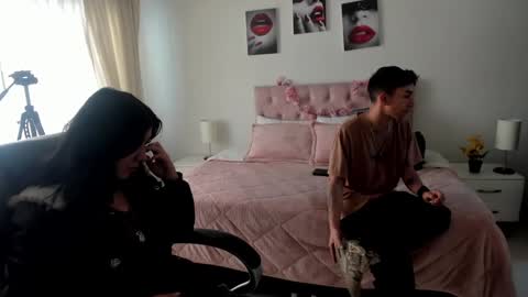 Snapshot of katnia_and_marcuz chatting on 01-30-25, 12:59 Katnia and Marcuz online show from 01-30-25, 12:59