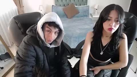 Snapshot of katnia_and_marcuz chatting on 03-01-25, 12:12 Katnia and Marcuz online show from 03-01-25, 12:12