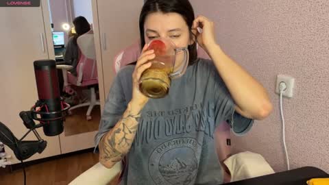   naked in pvt show 100 tk online show from 02-03-25, 09:19