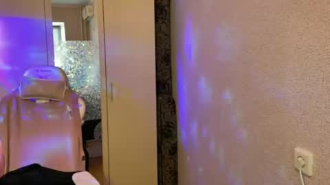   naked in pvt show 100 tk online show from 03-17-26, 01:14