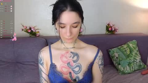 katrina_h0w online show from 04-15-26, 03:35