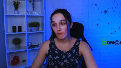 Snapshot of katrinxxxx chatting on 06-10-26, 09:52 Katrin online show from 06-10-26, 09:52